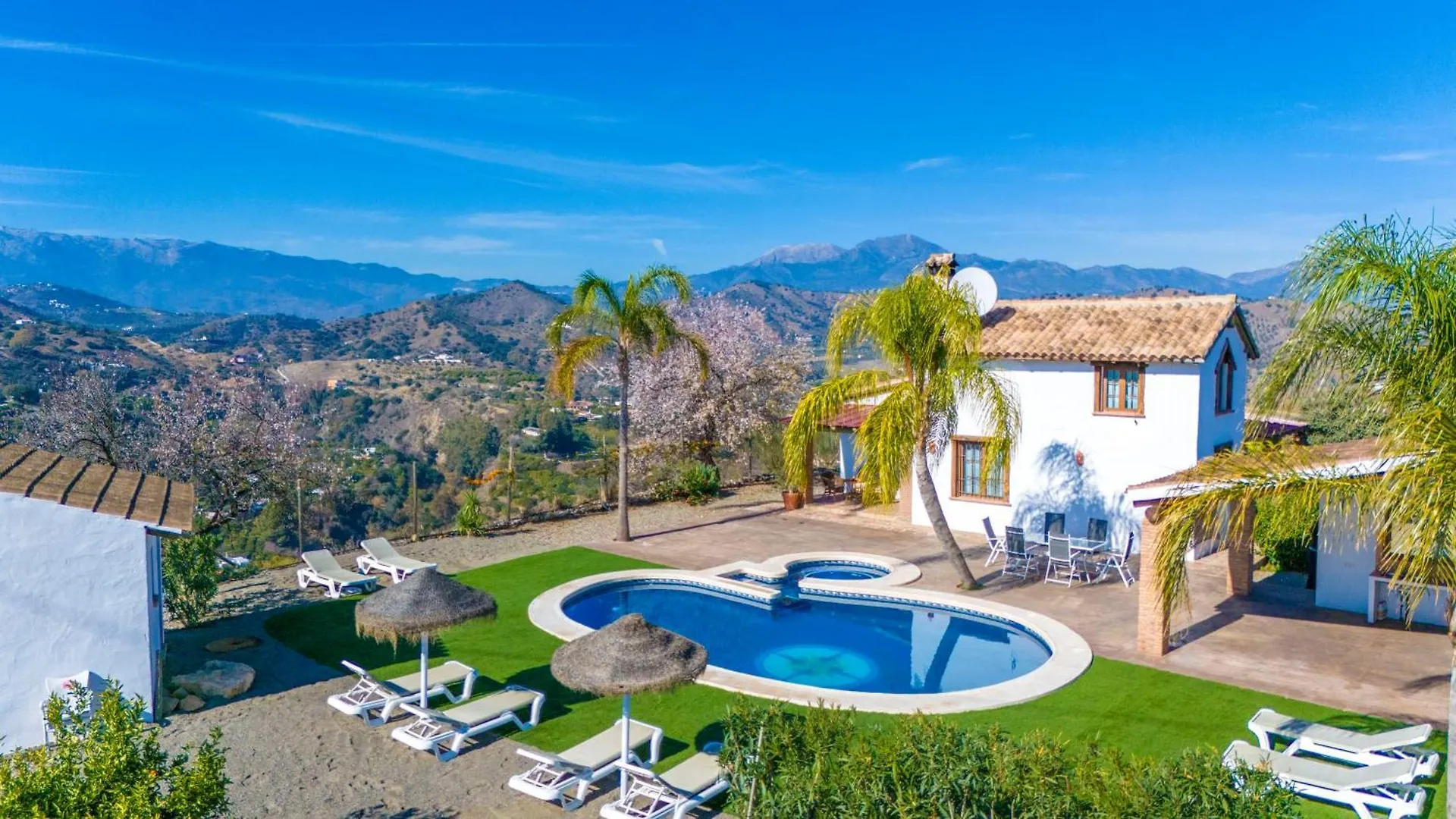 Finca El Cerro - Piscina Y Jacuzzi Малага