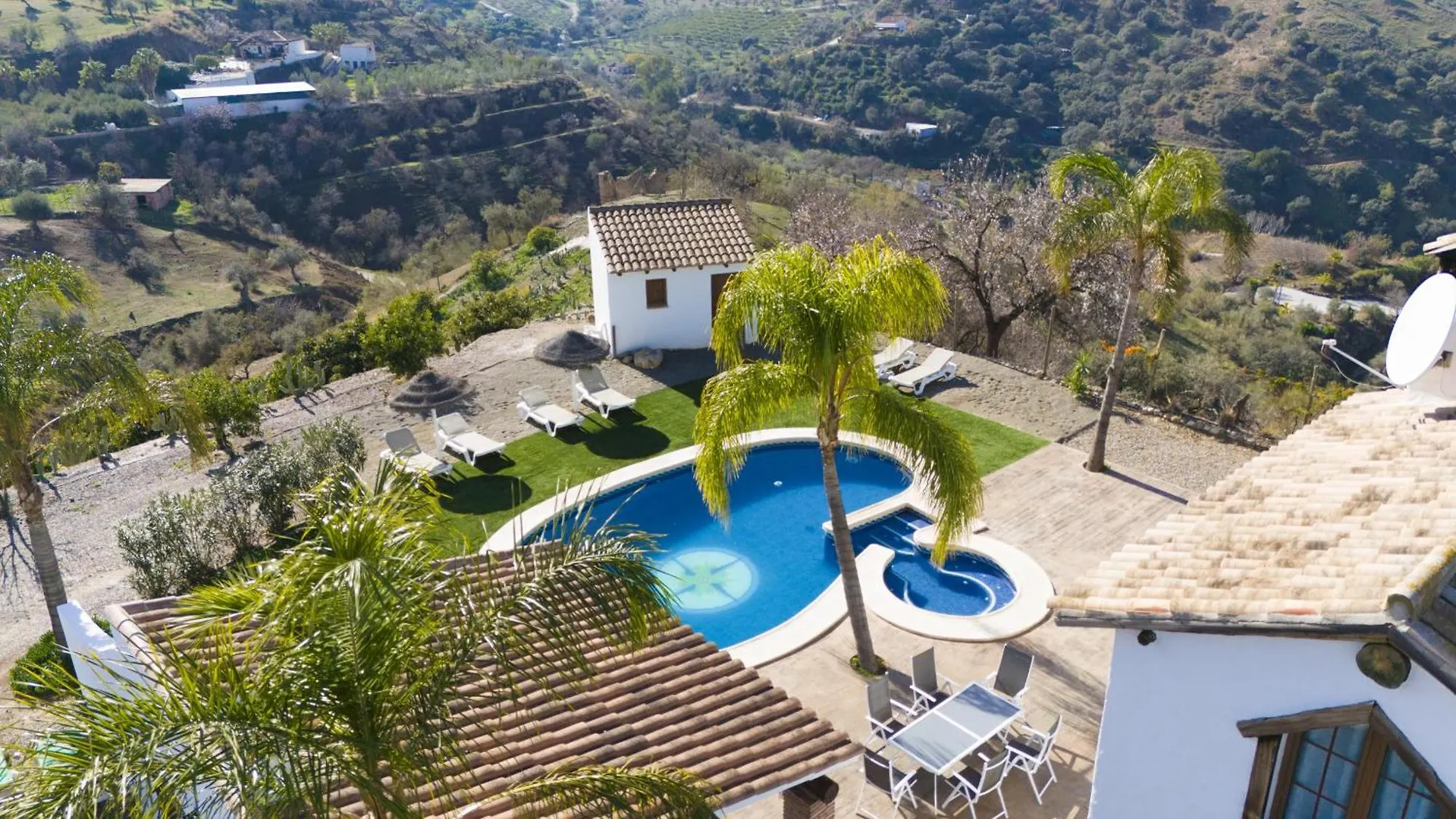 Chalet Finca El Cerro - Piscina Y Jacuzzi Malaga Spain