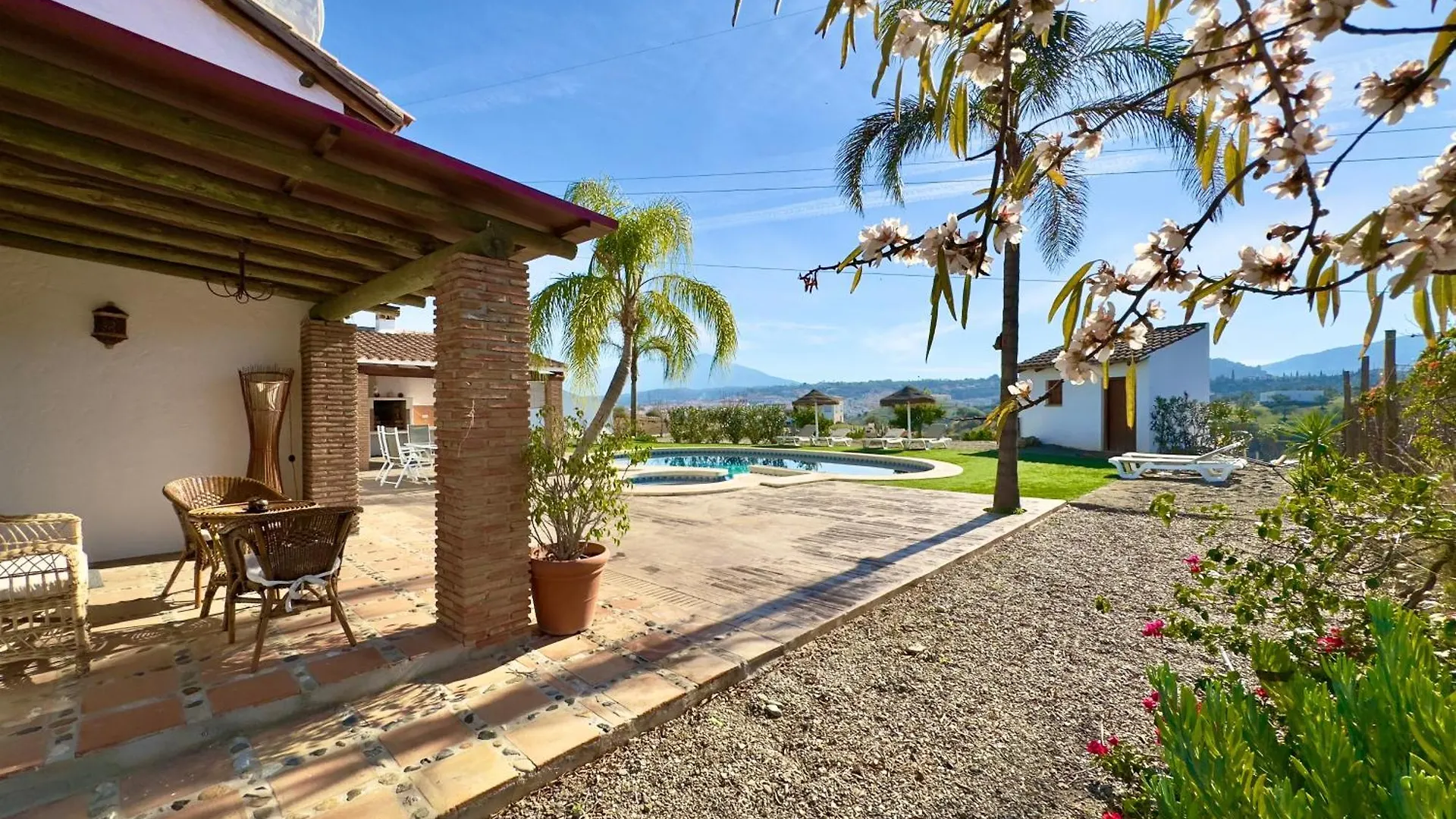 Finca El Cerro - Piscina Y Jacuzzi Малага 0*,