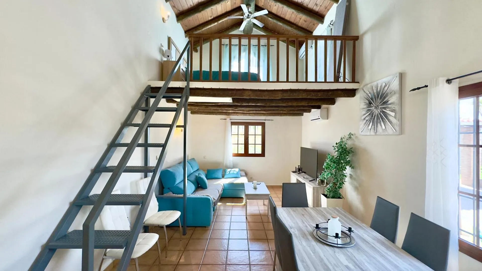 Finca El Cerro - Piscina Y Jacuzzi Малага Испания