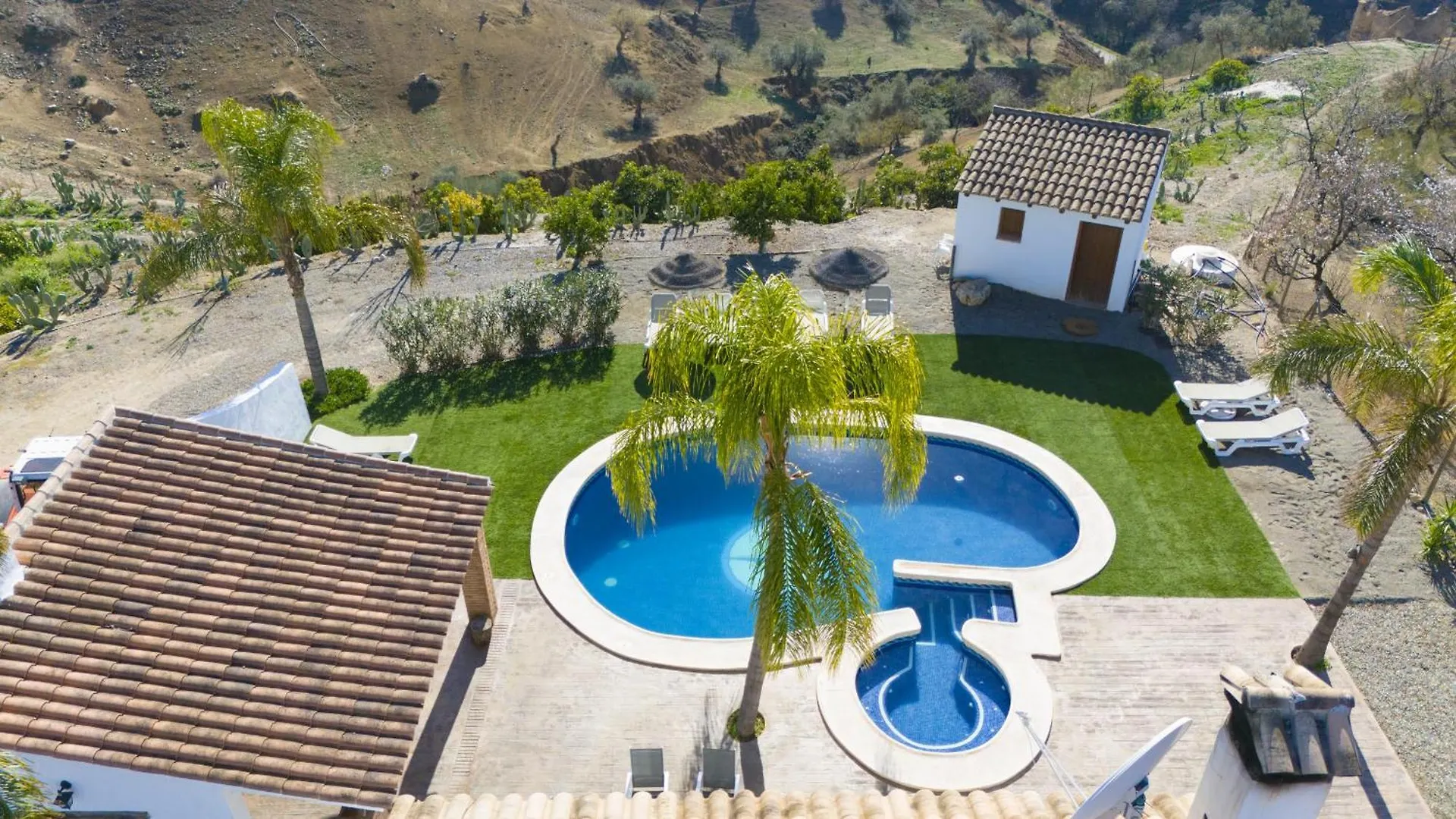 Finca El Cerro - Piscina Y Jacuzzi Malaga 0*,