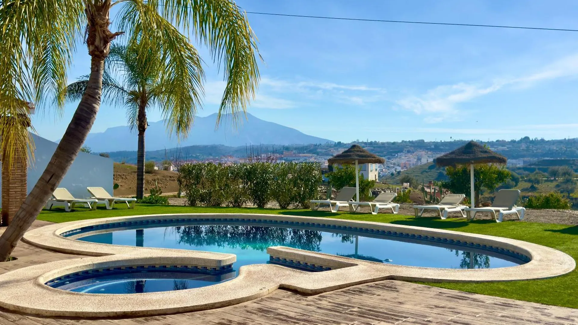 Finca El Cerro - Piscina Y Jacuzzi Malaga Chalet